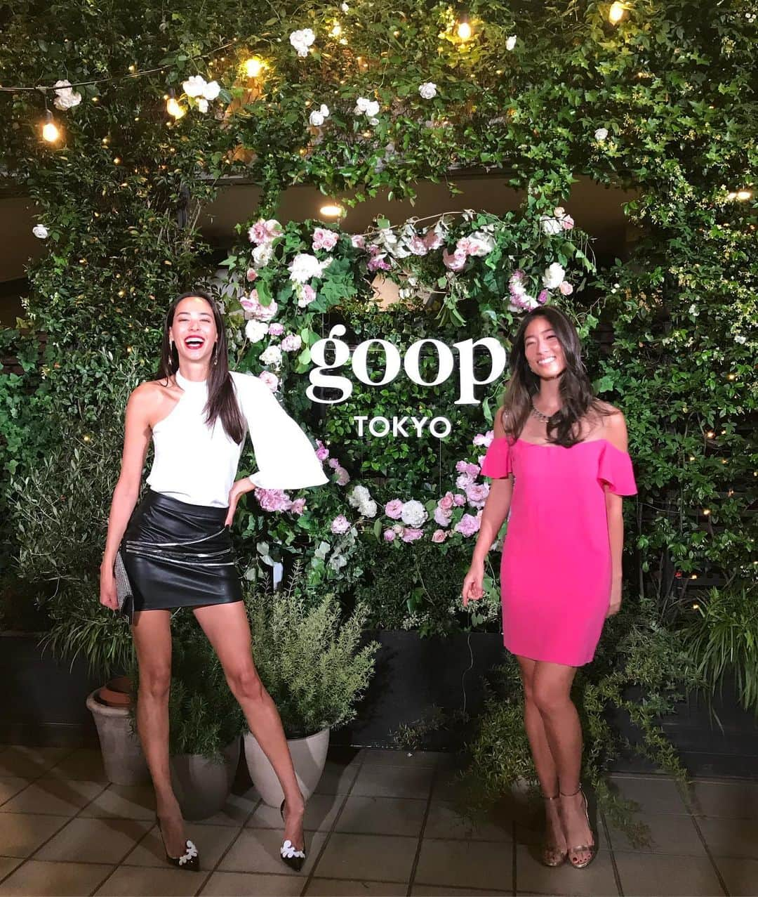 エミ・レナータさんのインスタグラム写真 - (エミ・レナータInstagram)「グウィネス・パルトロー & @goop, 日本へよこそう❤️ Last night I had the chance to meet Gwyneth Paltrow, an impressive business woman and actress.  Her brand, Goop is finally available in Japan and I can’t wait to try them all 😍  #goopjapan #goop #gwynethpaltrow」5月9日 20時44分 - emi_renata