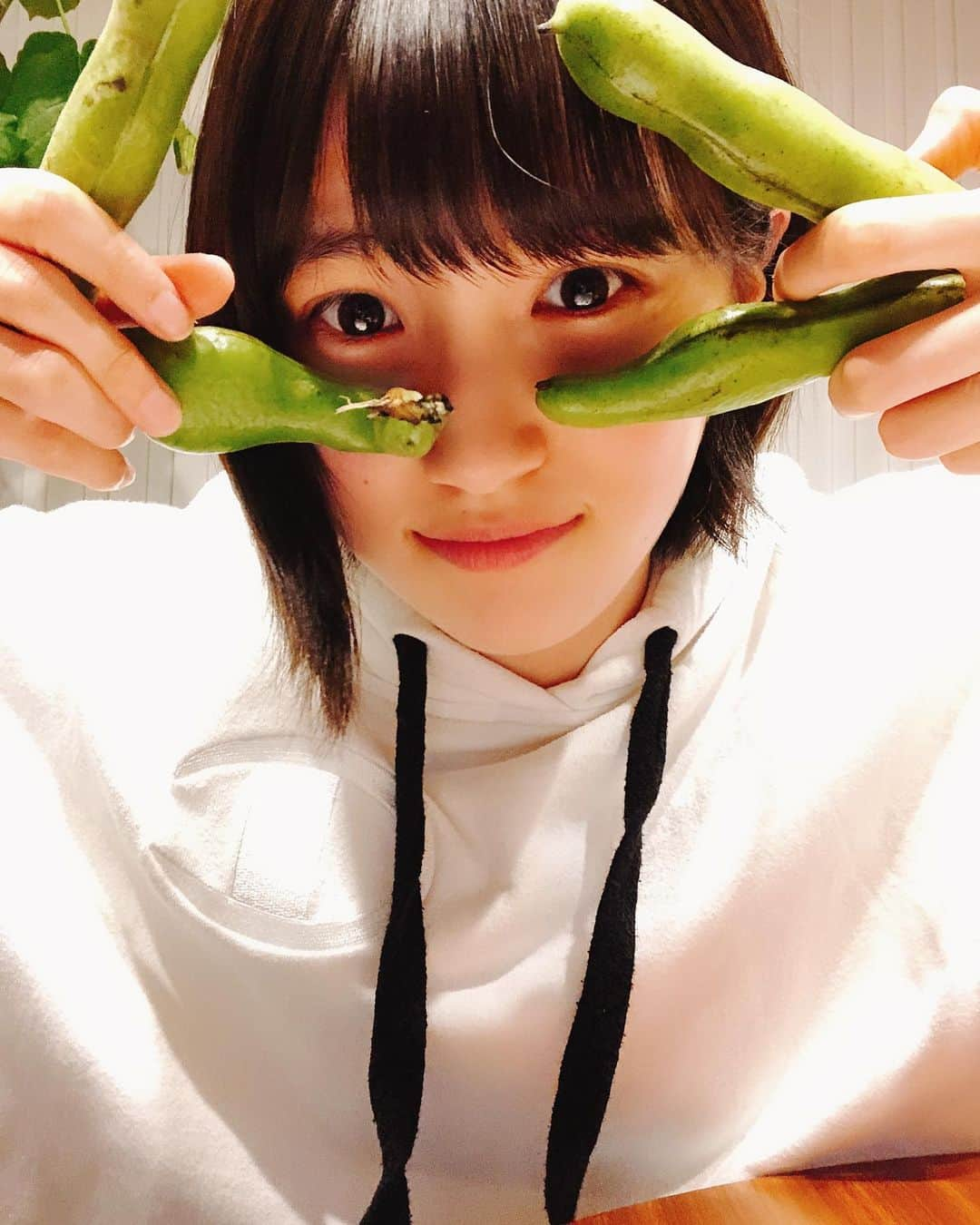 坂本 愛玲菜さんのインスタグラム写真 - (坂本 愛玲菜Instagram)「そら豆アイドル #そら豆の絵文字ほしい」5月9日 20時56分 - erena_hkt48