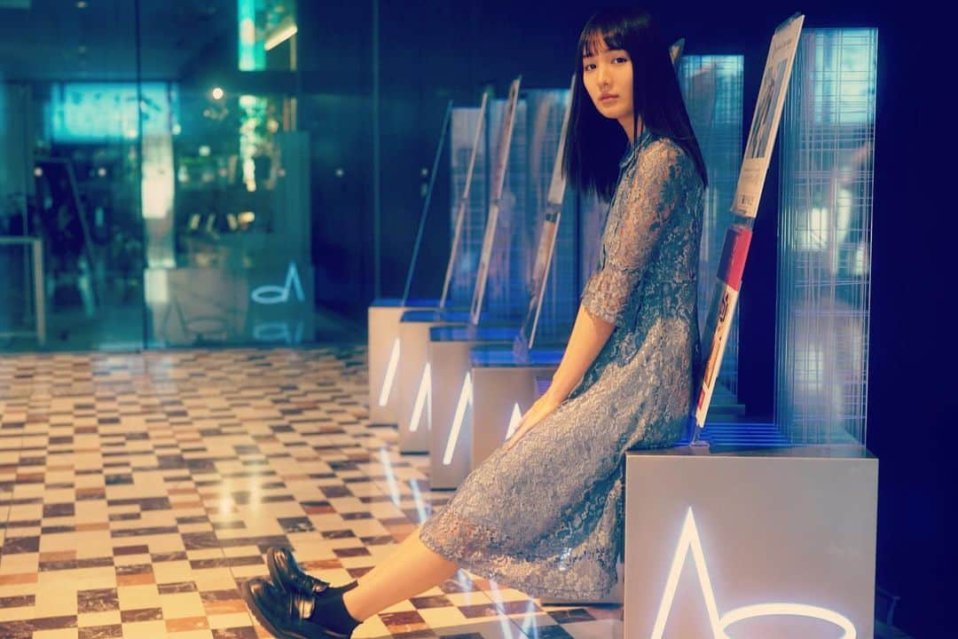 道江幸子さんのインスタグラム写真 - (道江幸子Instagram)「どこいく、、？﻿ ﻿﻿ ﻿﻿ ﻿﻿ ﻿﻿ ﻿﻿ ﻿﻿ ﻿﻿ ﻿﻿ ﻿﻿ ﻿﻿ #ポートレート #ポートレート撮影 #ポートレート女子 #ポートレートモデル #ポートレート部 #フォト #photo #写真 #写真が好き #夕方の空 #夕方 #japanesegirl #ワンピース #影 #cool #横顔フェチ #cooljapan #coolgirl #可愛い #ロングヘア #ファインダーの向こう #ファインダー越しの私の世界 #ファインダー越しの世界 #model #不意に #不意#good_portraits_world #good_portrait_world #as_archive #横顔﻿」5月9日 21時35分 - sachiko_michie