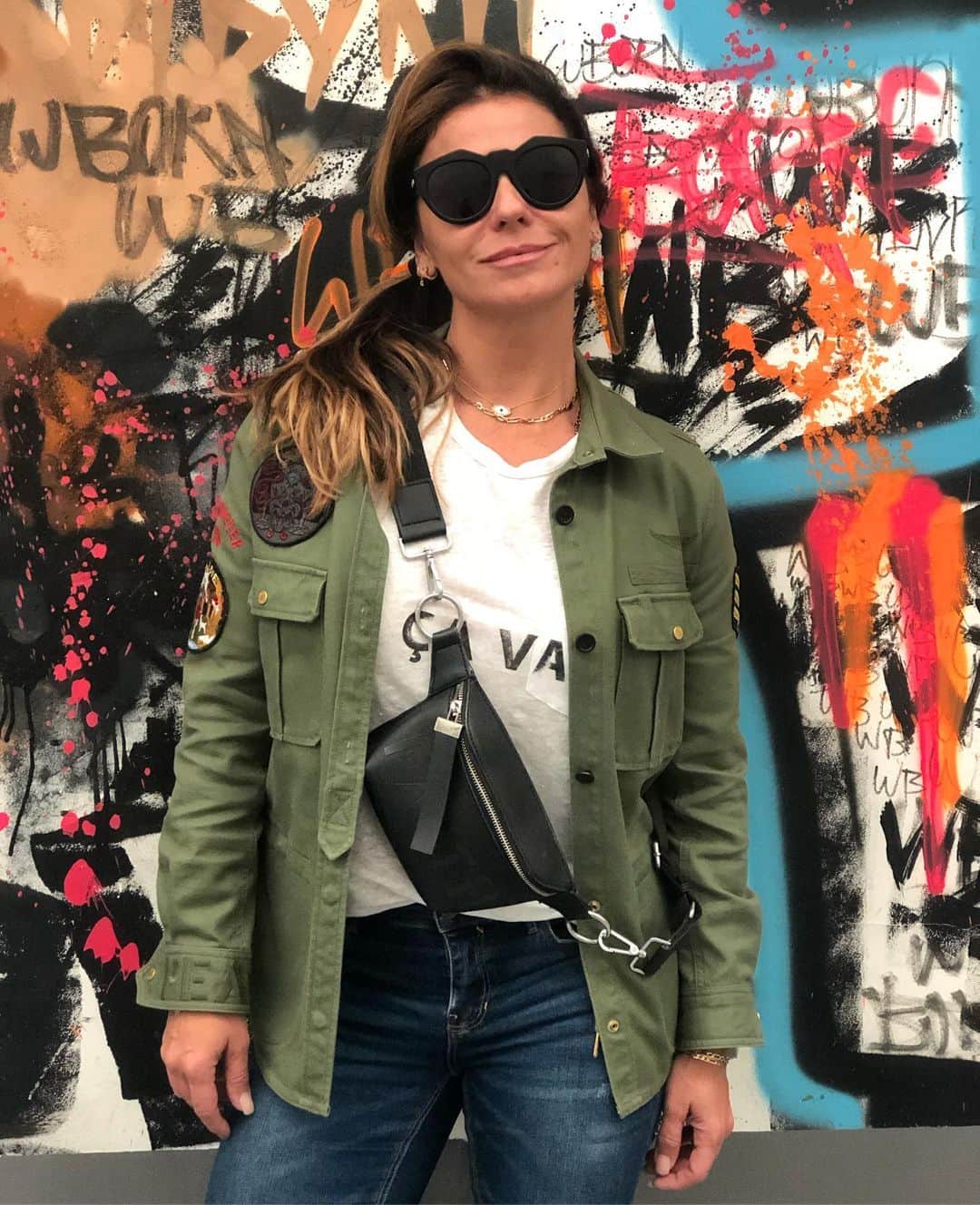 Giovanna Antonelliのインスタグラム：「Bom diaaaaaaaa!!! ❤️💕☀️Mais um dia de trabalho feliz !!!!! E já começamos cedo por aqui..... e vcs? Como estão nessa quinta quase sexta??? Rsrsrsrs」
