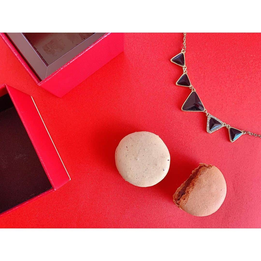 馬嘉伶さんのインスタグラム写真 - (馬嘉伶Instagram)「🍵 #マカロン . 「macaron」と「macyarin」 微妙に似ているんですよね . ん❓似てるよね❓ え❓そうでもない🤔❓ . #macaron #lamaisonduchocolat #love #❤️ #✨」5月9日 21時51分 - macyacyarin