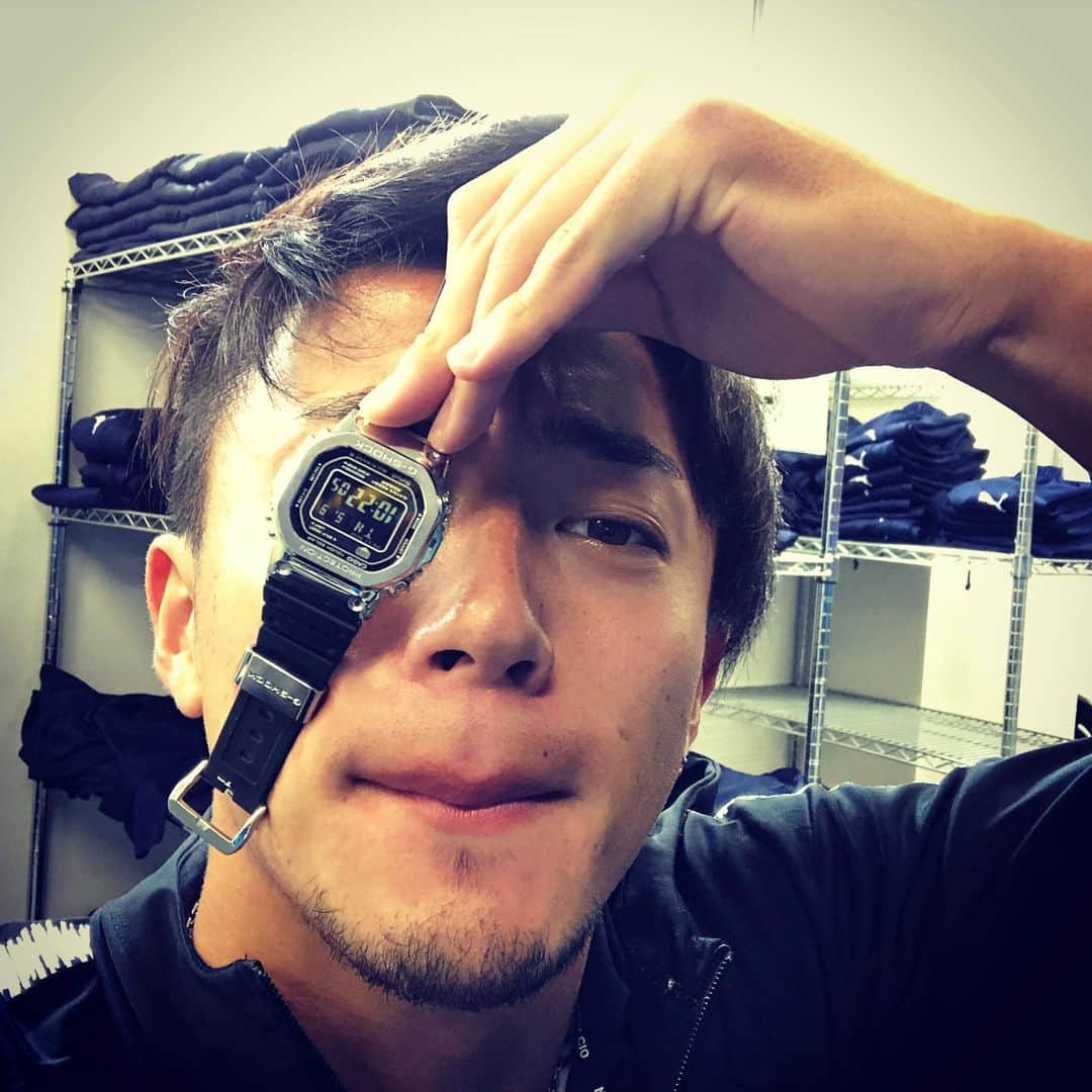 伊佐耕平のインスタグラム：「貼っといてあげるね!  #オリンピック候補生 #コズ君の文句しか言わん」