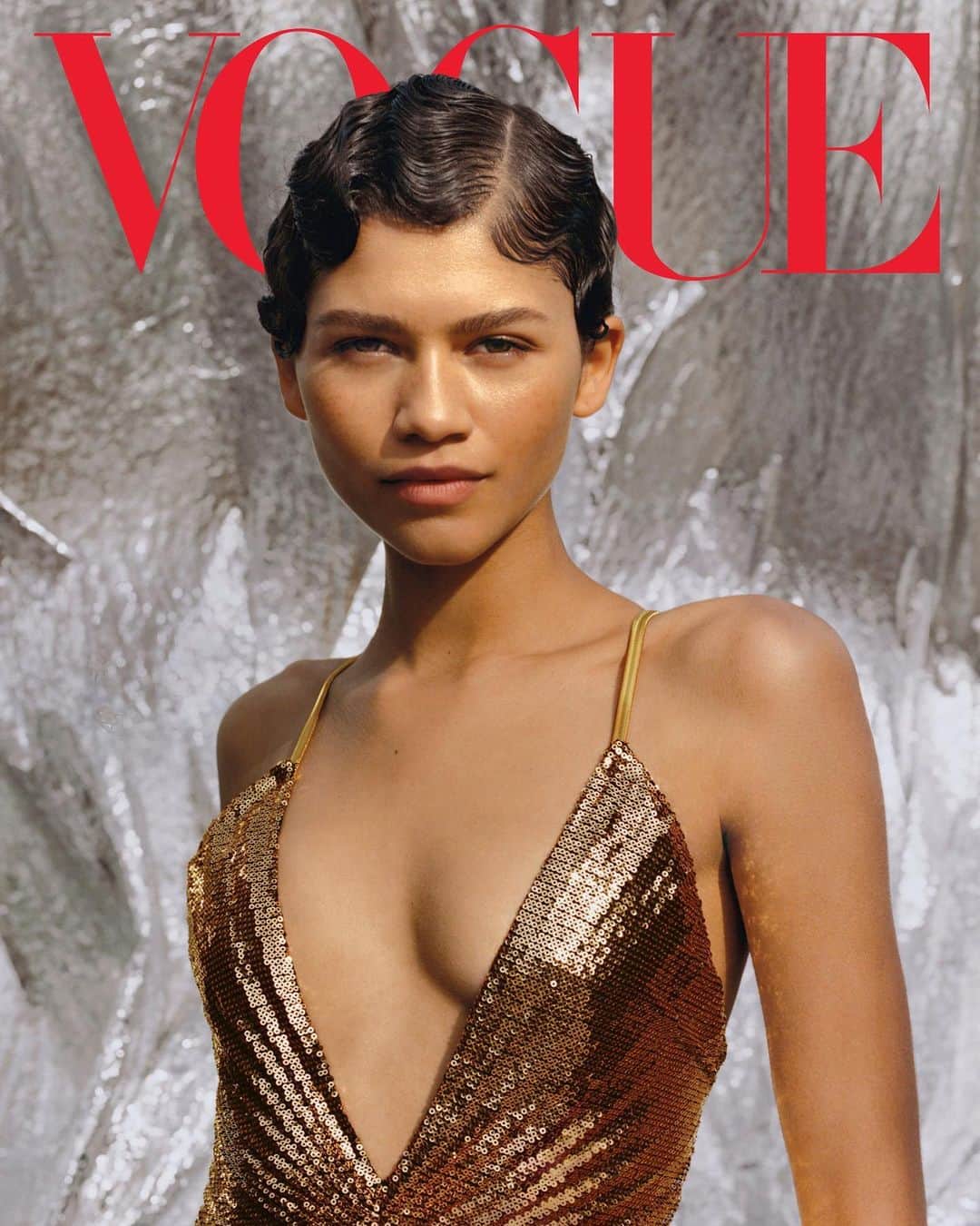 Vogue Runwayさんのインスタグラム写真 - (Vogue RunwayInstagram)「@Zendaya is @voguemagazine’s June issue cover star! Tap the link in our bio for the full cover story and spread. Photographed by @tylersphotos, styled by #CamillaNickerson, written by @mayathesinger, Vogue, June 2019.」5月9日 22時01分 - voguerunway
