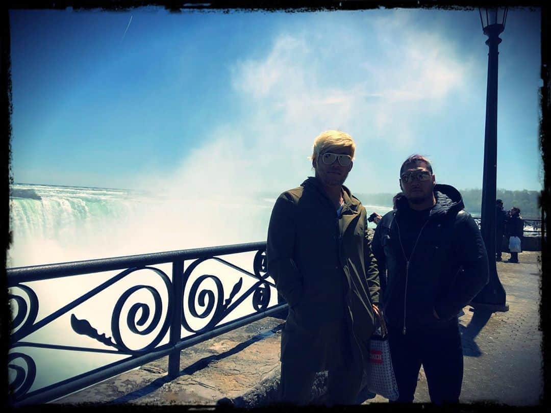 EVILのインスタグラム：「#niagarafalls  #evil #sanada  #everythingisevil  #kingofdarkness」