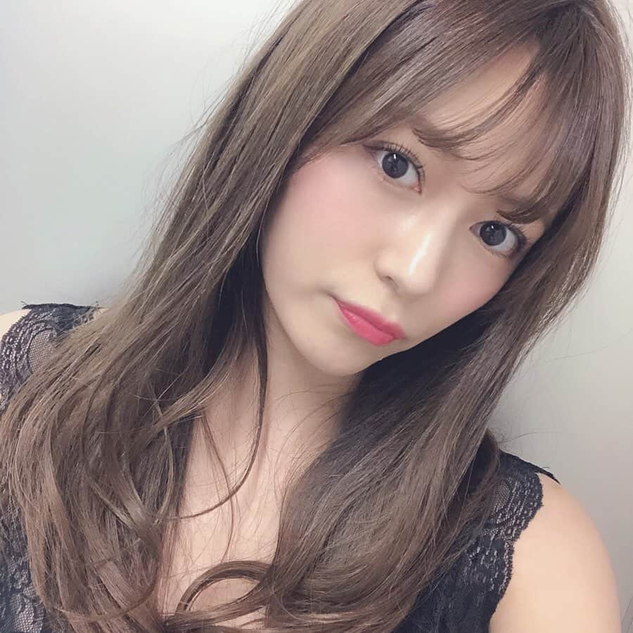山下愛実（まなみるく）のインスタグラム：「少し前の顔置いとこ💁🏼‍♀️ #撮影#近めの#selfie#followme」