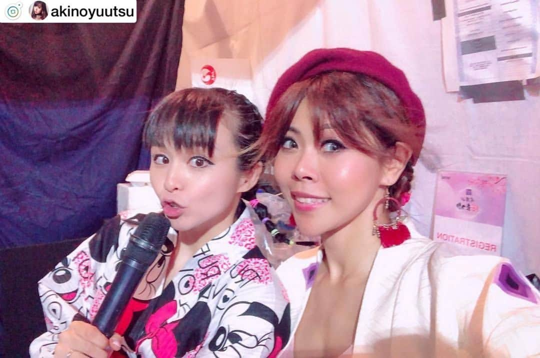 misoNosukeさんのインスタグラム写真 - (misoNosukeInstagram)「. . misonoのトークを通訳する際に 涙ぐんで下さった姿を見て . 泣きそうになりました（笑） こんなにもハートウォーミングなMCの人は . そう、いないと思う… しかも、こんな風にホメて下さり嬉しいです！ . ↓ . #repost by @akinoyuutsu . . 🌸MISONOさんの昨夜のステージ、最高にカッコよくてハートウォーミングでした。 . 🌸เมื่อวานเวทีคุณ misono ดีมาก คืออบอุ่นมาก! วันนี้วันอาทิตย์วันสุดท้ายสำหรับงาน Aeon Sakura Matsuri ขอเชิญชวนให้ทุกคนมาเที่ยวงานกันนะคะ มาถ่ายรูปกัน! . 🌸With misono at @sakuramatsuribk at Emquartier! Her performance yesterday was so heart warming. Today Sunday is the last day, so come join us! . #misono #misonokoda #kodakumi #aeonsakuramatsuri #sakuramatsuribk #イオン桜まつり #emquartier #halfjapanese #bilingualmc #バイリンガル司会 #司会 #インスタ映え #ハーフ女子 #ハーフタレント#タレント #モデル」5月9日 22時43分 - misono_koda_official