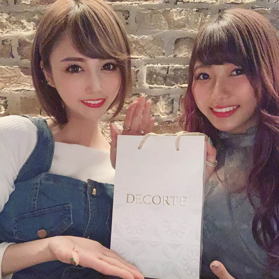 のインスタグラム：「えっちゃんとご飯🥰❣️ 初めましてなのに全然そんな気しなくて意気投合💋 本当に楽しかった💕💕💕 またご飯いこうね🙆‍♀️らぶ ． #えっちゃんねる一周年おめでとう💋」