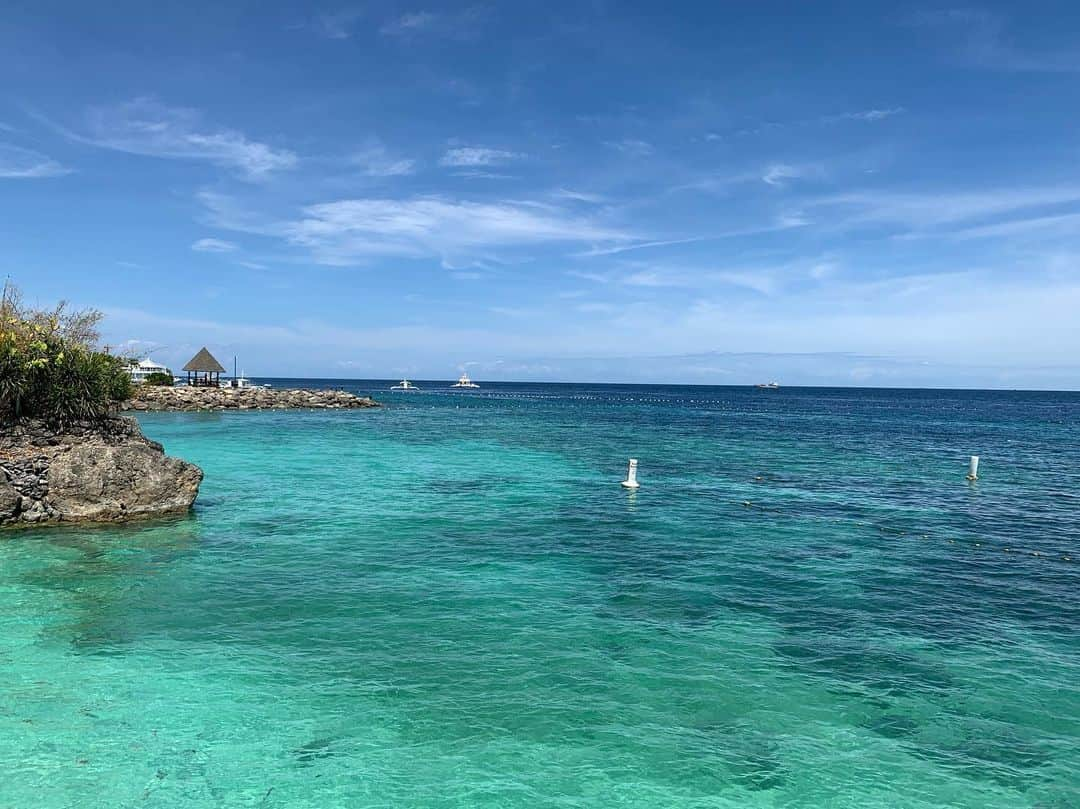 筧美和子さんのインスタグラム写真 - (筧美和子Instagram)「そういえば、先日大好きな友人と初セブ島へ。のんびりして冒険して、 たくさん食べてたくさん笑って癒され楽しい旅でした。  初パラセーリング気持ち良かった！ #cebu」5月9日 23時32分 - miwakokakei