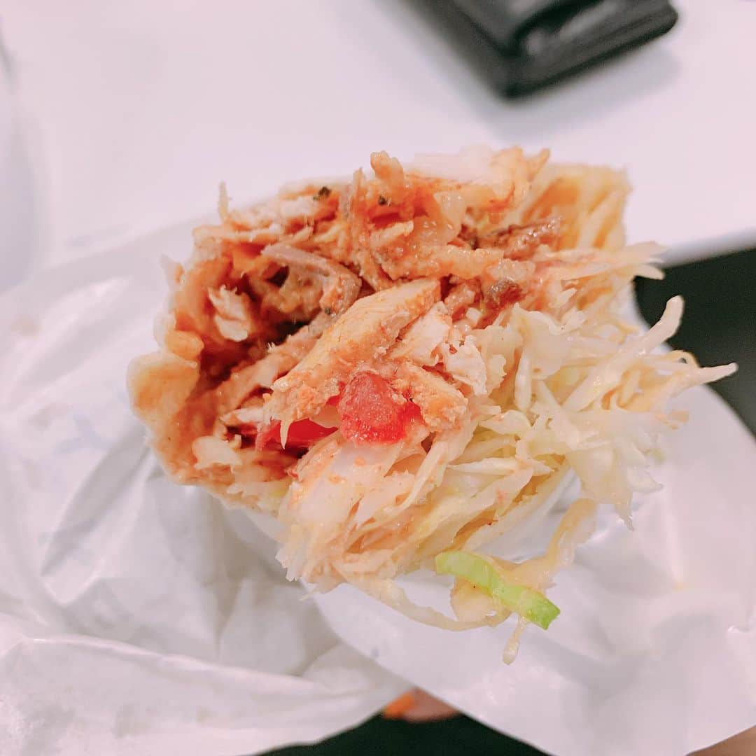 ぱちおまるさんのインスタグラム写真 - (ぱちおまるInstagram)「ひさびさケバブ🥙 恒例の食いしん坊すぎて一口たべてからとるやつ🥰  あと最近食欲とまらないから、ひさびさの #タピ #ワンダーケバブ #渋谷ケバブ  #食べてから撮るやつ」5月9日 23時33分 - pachiomaru