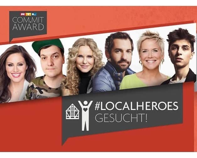 ティモ・グロックさんのインスタグラム写真 - (ティモ・グロックInstagram)「LOCAL HEROES werden gesucht! Es geht um RTL COM. mit AWARD. In diesem Jahr bin ich als Juror dabei und wir suchen junge Menschen, die sich für das Leben Miteinander auf dem Land stark machen. Bei 'Local Heroes – Landleben läuft. Durch dich!' freue ich mich auf junge Menschen, die sich ehrenamtlich 'auf dem Land' für andere einsetzen. Ich bin sehr gespannt auf die außergewöhnlichen jungen Menschen, ihre Projekte und wie sie in unserer Gesellschaft etwas bewegen und positiv verändern. Bewerbt euch bitte! Alle Infos findet ihr auf www.rtlcommit.de Es warten tolle Preise! #commitaward #rtl #mediengruppertl @bertelsmann_erleben #engagement @handstich @mediengruppe_rtl」5月9日 23時33分 - realglocktimo