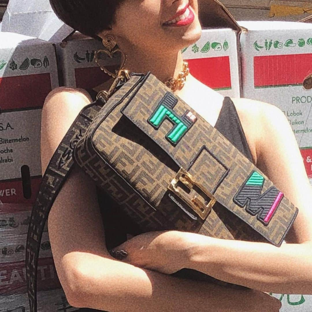 森星さんのインスタグラム写真 - (森星Instagram)「Made my Fendi Initial baguette🔥🥖 @fendi」5月9日 23時37分 - hikari