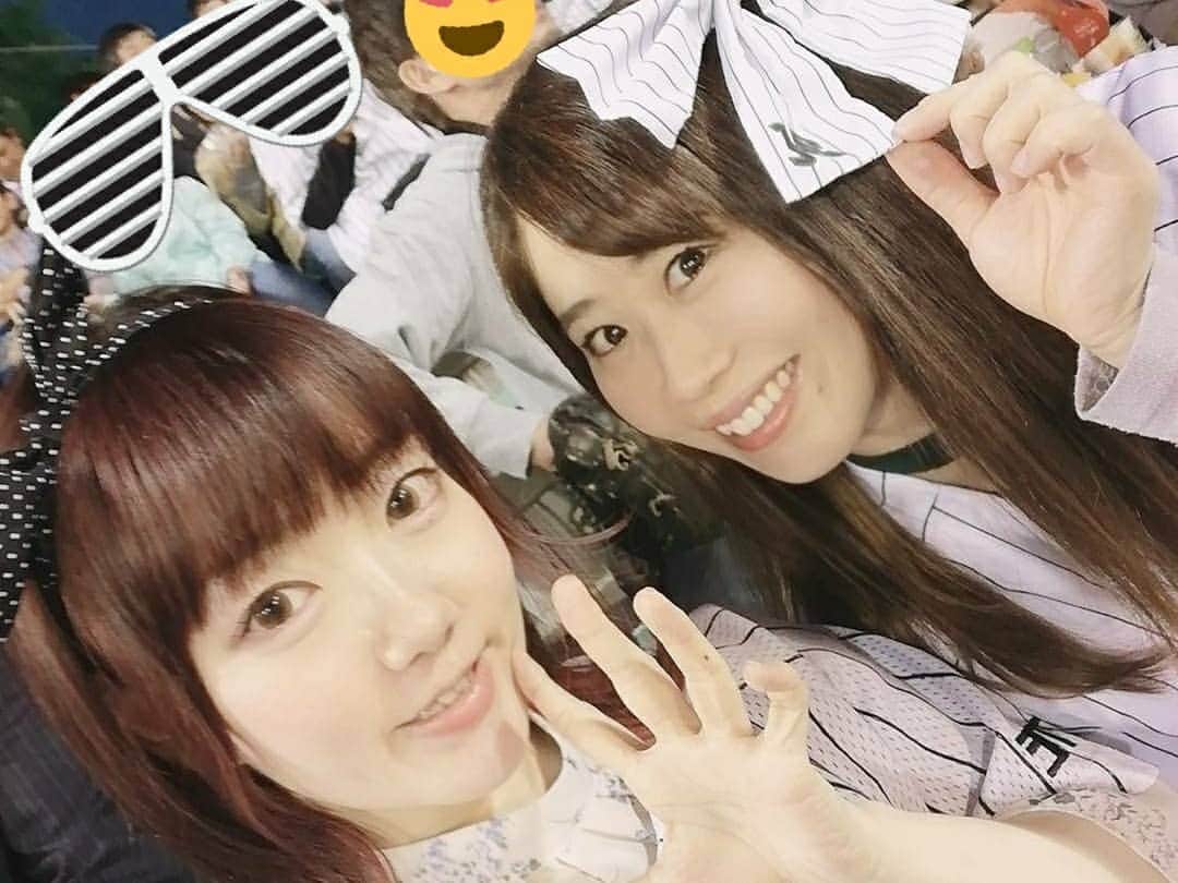 藤本つかささんのインスタグラム写真 - (藤本つかさInstagram)「ロッテvs西武、観てきたよー！  サッカーのイメージが強いですが、野球も好き！ ロッテ！ 楽天も応援してる！  野球は生観戦がいいよね～ 延長でハラハラしたけど、ロッテ勝ち！  アイスリボンを追放された都と行ったよ。涙  席立った瞬間 #ホームラン #見逃した #千葉ロッテマリーンズ #西武ライオンズ #始球式 やりたい #プロレス  も国技にしたいな。」5月9日 23時37分 - tsukka0730official