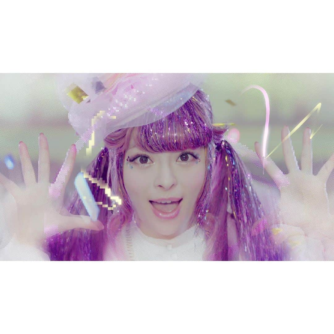 NKYMNのインスタグラム：「<Naka_yamaN @nkymn 's WORK> . KYARY PAMYU PAMYU “KIMIGA IINE KURETARA” the MV きゃりーぱみゅぱみゅ "きみがいいねくれたら” . Type : Music Video Scope: World Wide . Creative Director: Naka_yamaN*tasistA Utamaro Director: Naka_yamaN*tasistA Utamaro & S. OHNO . Motion Graphic Director: S. OHNO 3D VFX Director: R. HAMANE 3D VFX Designer: Y. KASAHARA Logo/ Graphic Designer: MASON KODERA 2D Effect Animator: FANTASISTA UTAMARO Kareido Scope Motion Graphic Designer: Y. OGURA Producer: T. KAJIMA (P.I.C.S.) Production Manager: T. NISHIMURA (P.I.C.S.) Director of Photography: T. ONO Gaffer: G. KAIDO Costume Design/ Styling: K. IIJIMA Hair&Make up: M. SUZUKI Low-Polygon Costume Design: T. IWAI Choreographer: MAIKO Color Grading: Y. ISHIHARA (SONY PCL) Compositor: S. KAKUUCHI 3D Scan/ Photogrammetry Studio: AVATTA (Cyber Agent) Motion Capture: MOCAP JAPAN Special Thanks: D. SHARABARIN (Computer_Craphics, Inc.) Supported: lute, propia Prodction: P.I.C.S.」