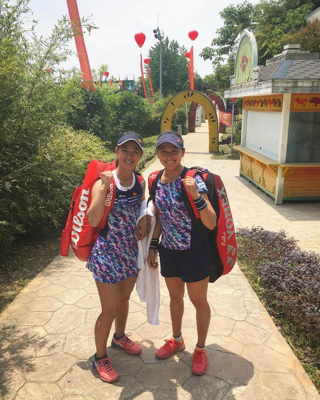 美濃越舞さんのインスタグラム写真 - (美濃越舞Instagram)「. 🇨🇳🇨🇳🇨🇳 えりさんとダブルス☺️ #luan #60k #doubles #tennis #semifinal」5月10日 0時22分 - mai_minokoshi