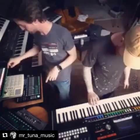 のインスタグラム：「​An angelic and fragile ballad piano part is joined by the cool entrance of a fittingly complex drum section. We've glimpsed a rare style in the Roland.Spotlight repertoire. #Repost @mr_tuna_music with @get_repost ・・・ @jaredcropley on keys 🔑  #TunaOnTheBeat ✌️🐟 All sounds from #Jupiter80 🎹🥁✨ . . . #Roland #MyRoland #RolandSpotlight #AIRA #letsjam #instamusic #piano #keyboard #keys #drums #drumming #fingerdrumming #drummer #synth #synthesizer #synths #musicstudio #musicproduction #musicproducer #liveperformance #beats #instabeats #synthstagram #drumpads @roland_us @rolandcanada  @roland.spotlight @rolandbenelux @roland_brasil @roland_uk @roland_aus」