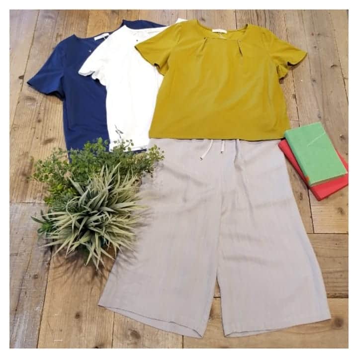 furryrate officialさんのインスタグラム写真 - (furryrate officialInstagram)「【2019 summer collection】 ▶tops #タックTシャツ No.42640391 イエロー/オフホワイト/ブルー ¥4,212- . . ▶pants #ギャザーパンツ  No.42504917 ライトグレー/モカ/ベージュストライプ/ネイビーストライプ/ダークネイビー ¥6,372- . . #furryrate #furry #ファーリーレート #ファーリー #tops #tシャツ #スタッズ #フレアパンツ #夏コーデ」5月10日 10時51分 - furry_official_