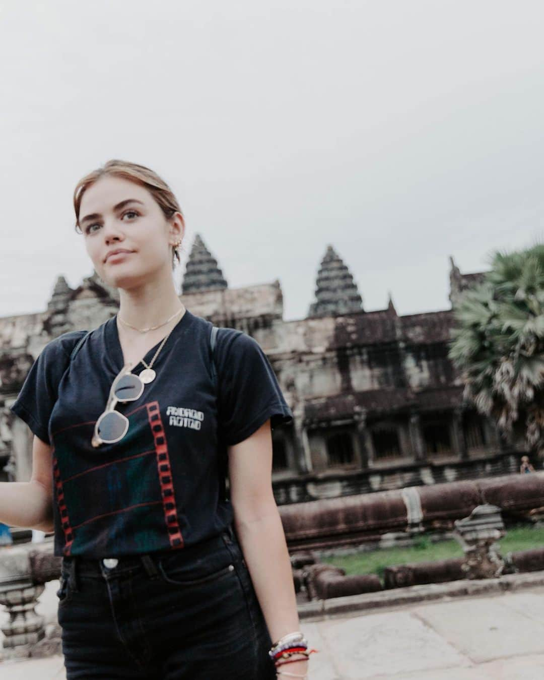 ルーシー・ヘイルさんのインスタグラム写真 - (ルーシー・ヘイルInstagram)「Cambodia throwback 📸: @oldwilliamreed」5月10日 3時32分 - lucyhale