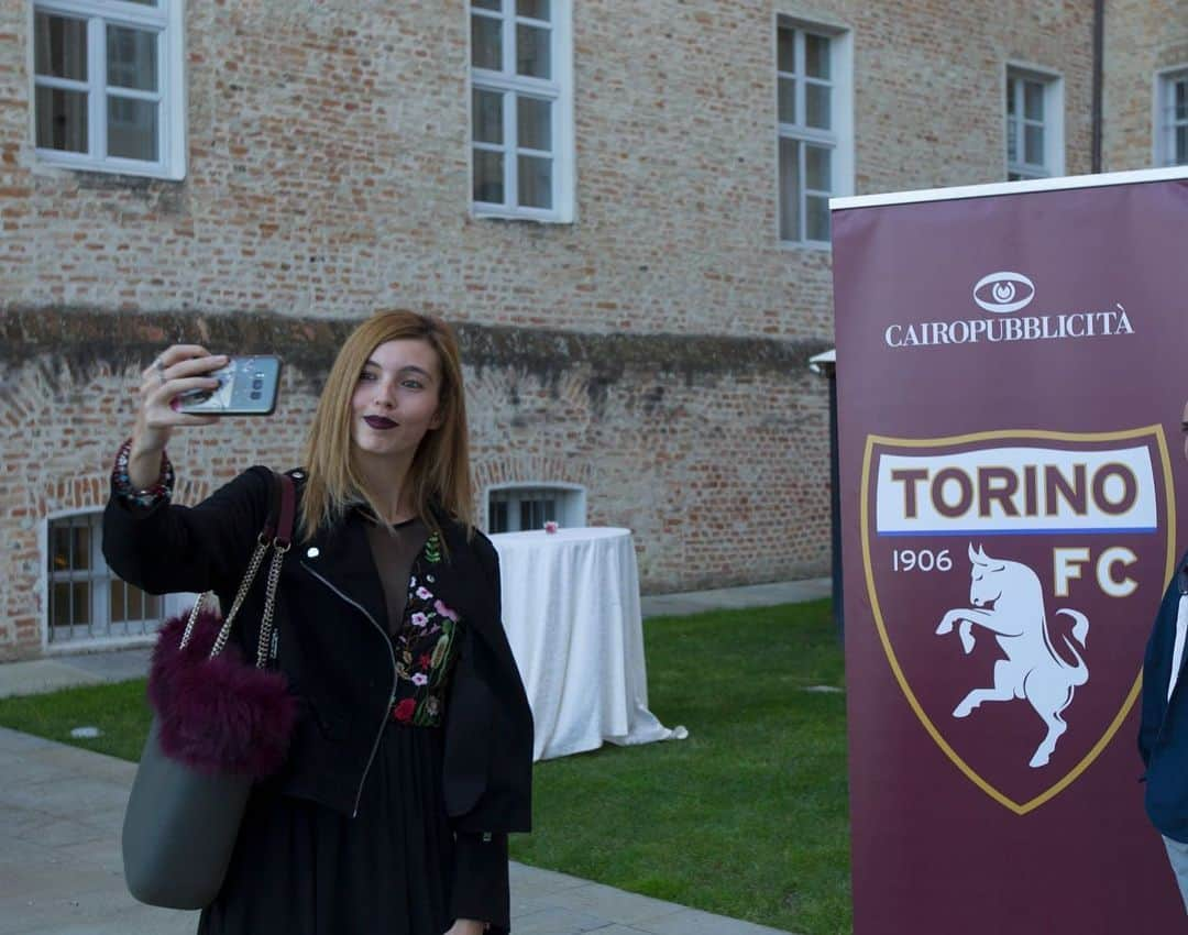 トリノFCさんのインスタグラム写真 - (トリノFCInstagram)「Business cocktail 🍷  #SFT」5月10日 3時48分 - torinofc1906