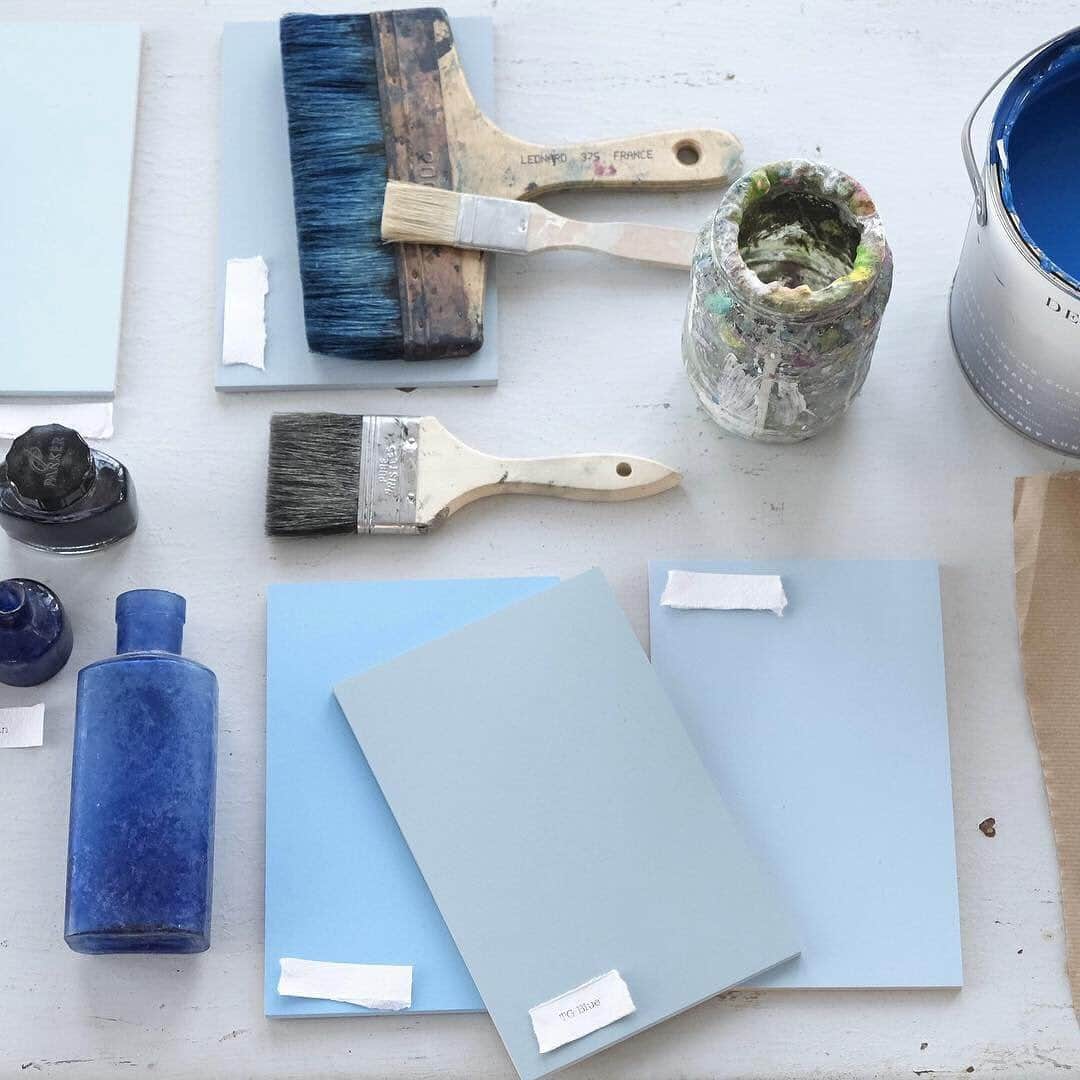 DHC Skincareさんのインスタグラム写真 - (DHC SkincareInstagram)「Channelling our creativity with this blue-tiful set-up 🎨💙 #DHCblue _ 📸 @designersguild」5月10日 3時49分 - dhcskincare