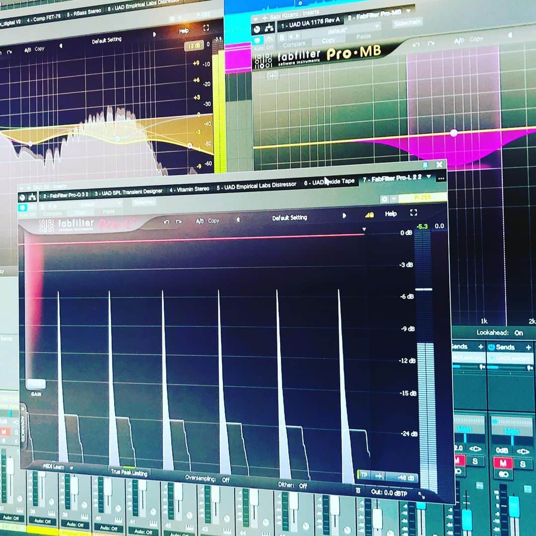 上杉洋史のインスタグラム：「Got a FabFilter Total Bundle in this April at a sale price. #fabfilter #plugin #daw #vst #studioone #mystudio #recording」