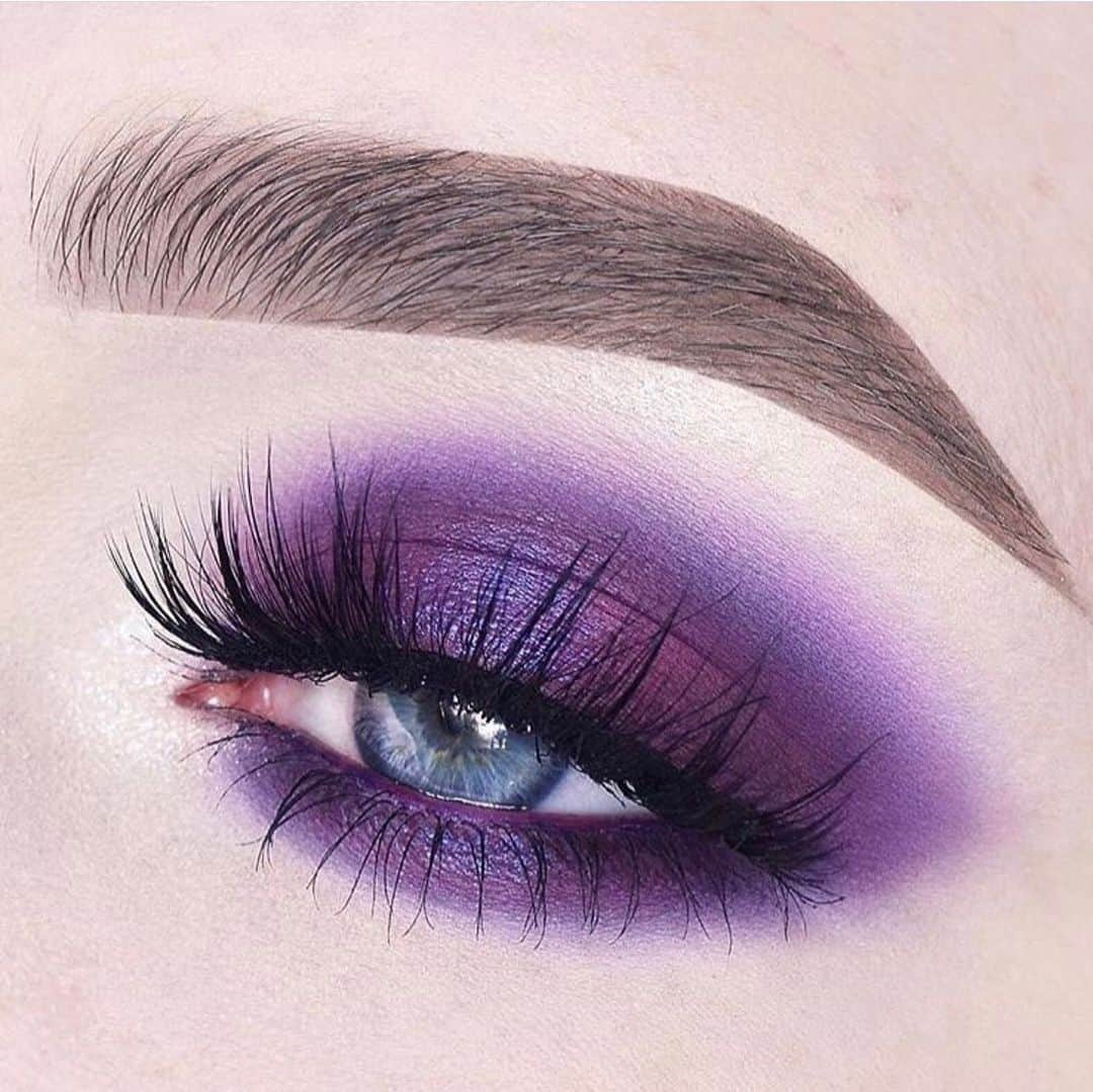 Kylie Cosmeticsさんのインスタグラム写真 - (Kylie CosmeticsInstagram)「Beautiful purple eye by @anneloesdebets using The Purple Palette! 💜」5月10日 4時02分 - kyliecosmetics