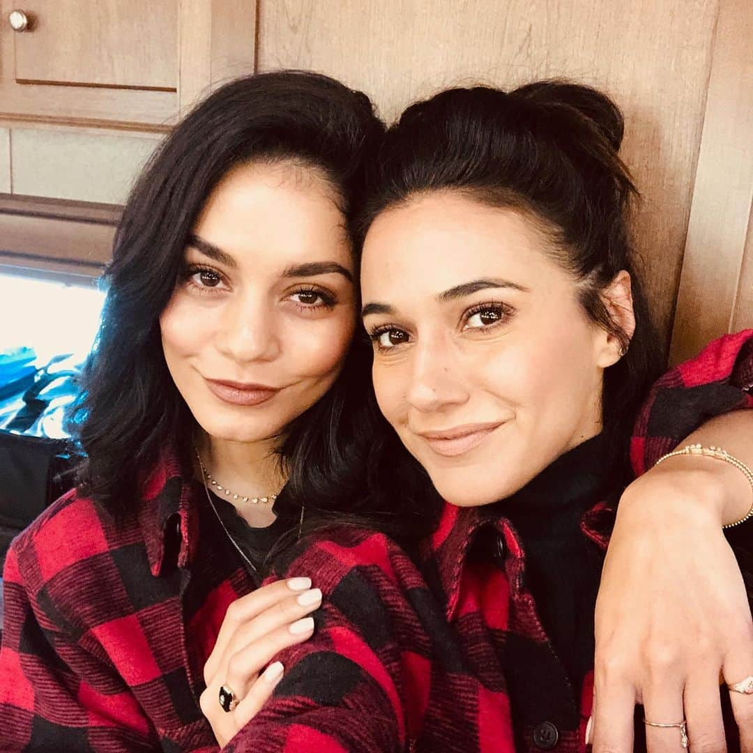 ヴァネッサ・ハジェンズさんのインスタグラム写真 - (ヴァネッサ・ハジェンズInstagram)「Hey mister, she’s my sister 😉😝 @echriqui」5月10日 4時02分 - vanessahudgens