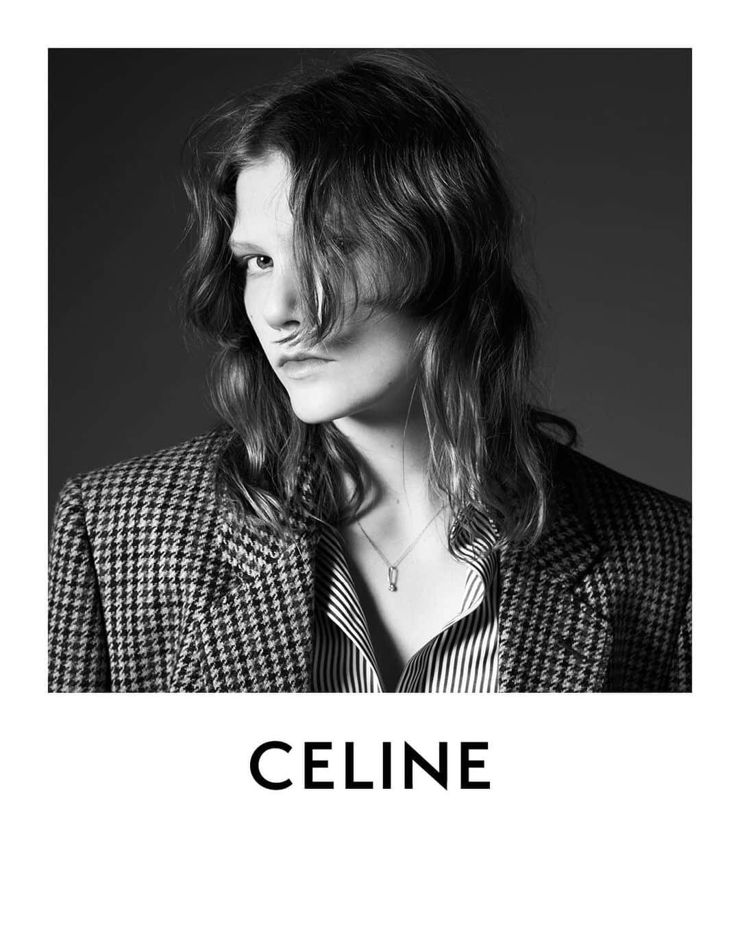 Celineさんのインスタグラム写真 - (CelineInstagram)「CELINE WINTER 19 PART 1  CLASSIC CELINE TWEED ⠀⠀⠀⠀⠀⠀ AVAILABLE IN STORE AND CELINE.COM FOR MEN AND WOMEN JUNE 2019 ⠀⠀⠀⠀⠀⠀ #CELINEBYHEDISLIMANE」5月10日 4時13分 - celine