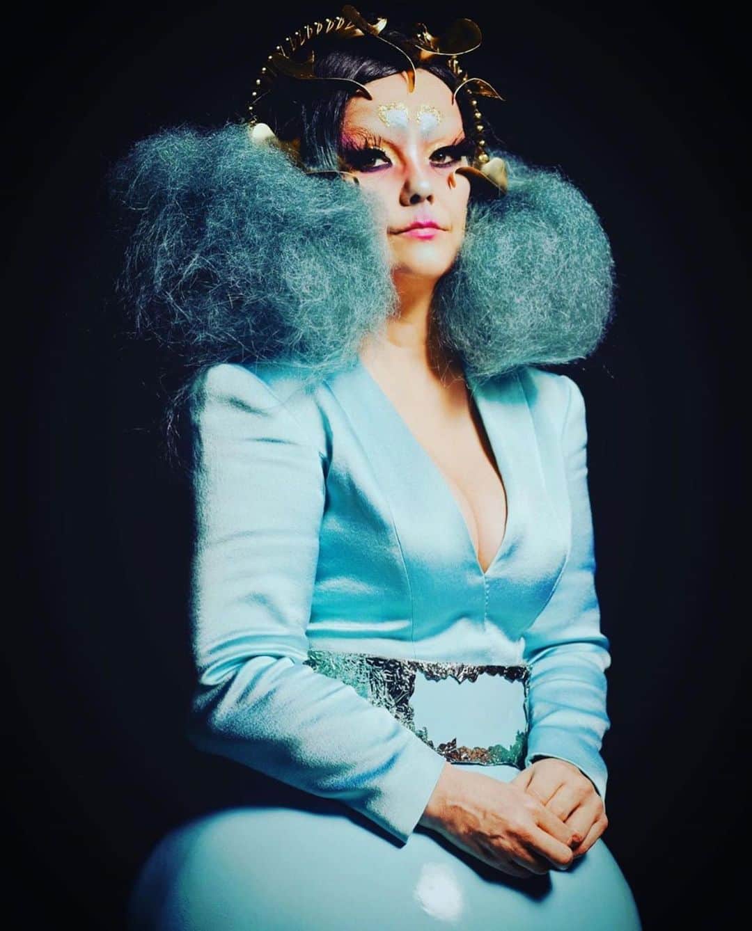 オリヴィエ・ルスタンさんのインスタグラム写真 - (オリヴィエ・ルスタンInstagram)「I have to say more and more  I believe SKY IS THE LIMIT.  My journey has been blessed by working with the most incredible talents that always inspired me from before till now. I can’t wait to share with you this experience. Björk always been part of my deepest dream to work with. Her style , her talent , her charisma ,her beauty , her perfectionism are unique.  I don’t find any words  to translate the emotions that i feel to explain what it means to work during these last  monthes with you. Do you know what means « dreams come true »? I feel it , I believe it. I can’t wait to share with you more about it. I wanna thank you @bjork to choose my couture collection to work with you and all your team for making to me and my Balmain team a dream come true. #bjorkcornucopia」5月10日 4時29分 - olivier_rousteing