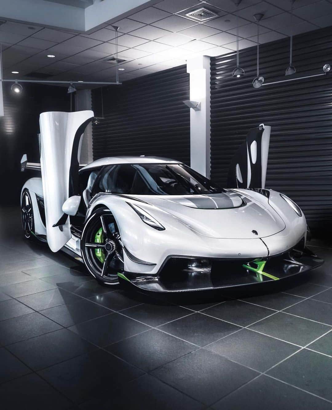 CarsWithoutLimitsさんのインスタグラム写真 - (CarsWithoutLimitsInstagram)「Koenigsegg Jesko Photo @r.ego  #carswithoutlimits #toronto #jesko」5月10日 4時40分 - carswithoutlimits