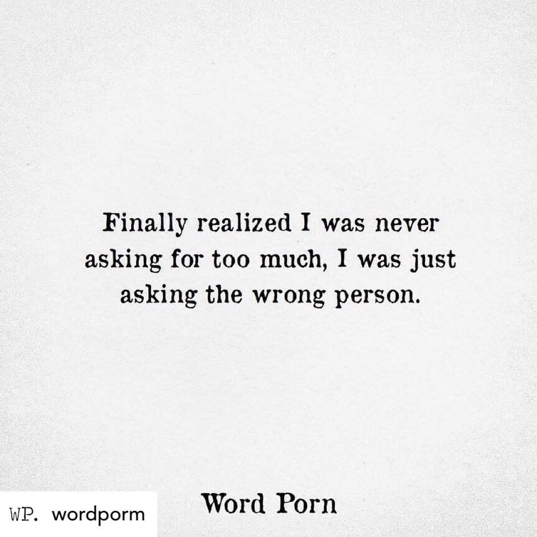 アリシア・ウィットさんのインスタグラム写真 - (アリシア・ウィットInstagram)「sometimes, it’s just this simple ❤️ #knowyourworth but still, and always-  #loveanyway  Posted @withrepost • @wordporm」5月10日 5時24分 - aliciawitty