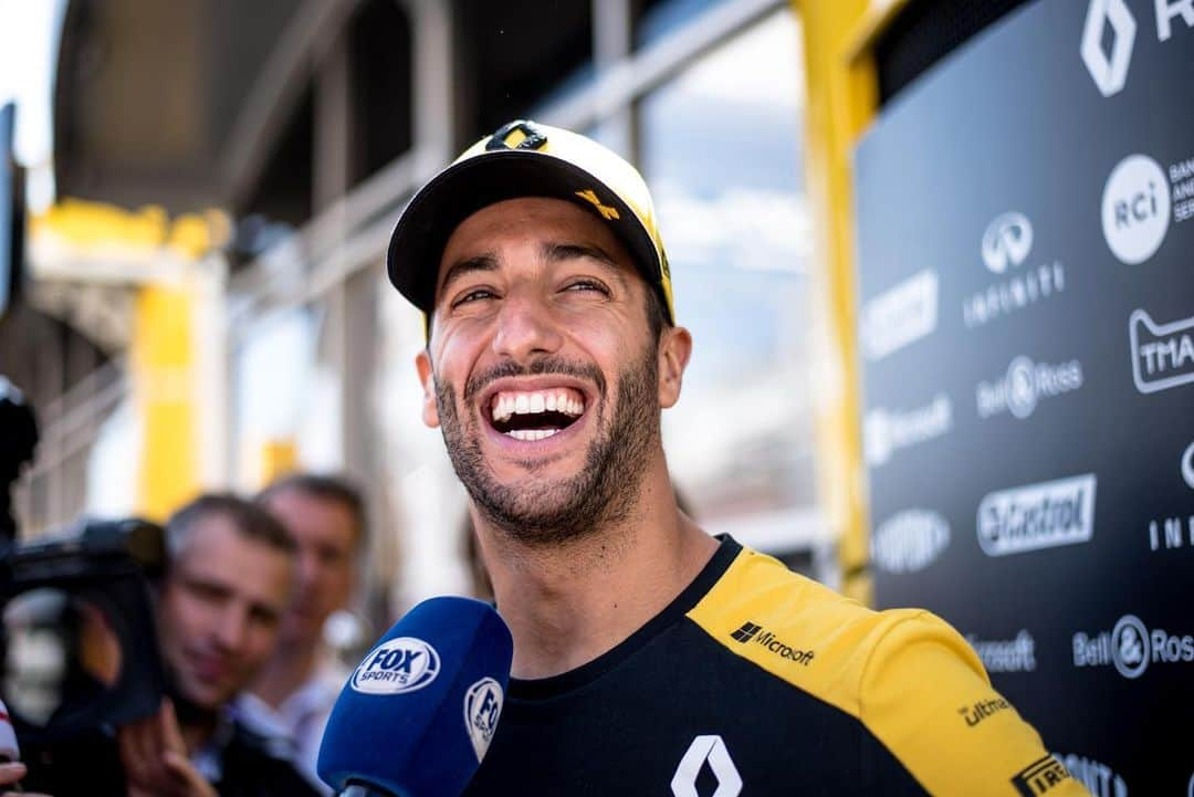 ダニエル・リカルドさんのインスタグラム写真 - (ダニエル・リカルドInstagram)「#lol」5月10日 5時53分 - danielricciardo