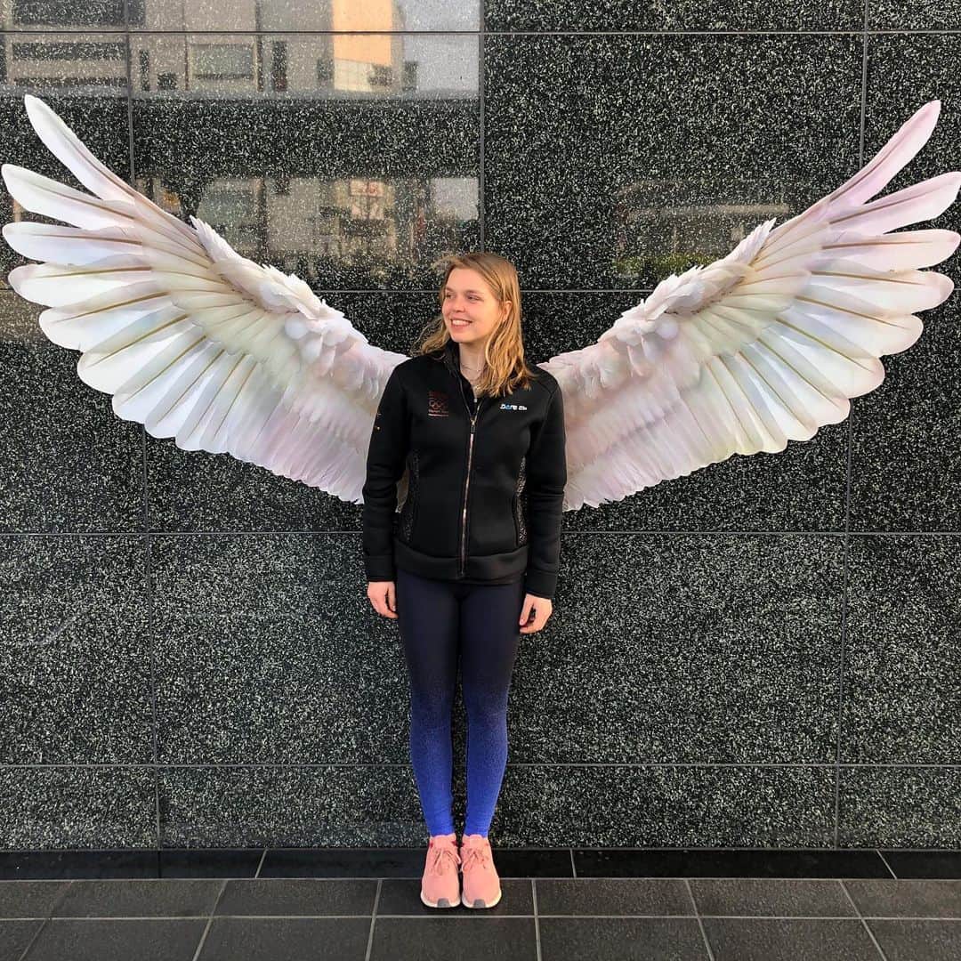 ニコル・ラジコワのインスタグラム：「matcha gives me wings」
