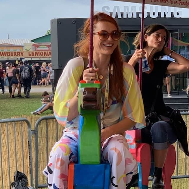 ダニール・ハリスさんのインスタグラム写真 - (ダニール・ハリスInstagram)「Back to Reality...@Jazzfest you were a much needed escape and rejuvenation! The Family that Fests together...stays together! 🖤⚜️🎷🎺⚜️🖤#neworleans @domilises  #chouvalbwatraditionnelofmartinique @neworleansklezmerallstars @thepontchartrain @jackrosenola  @atchafalayafood #jazzfest #familybusinessbeerco」5月10日 8時28分 - danneelackles512