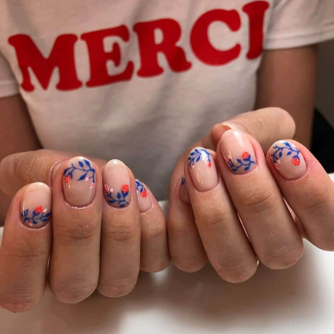 マディソン・ハベルさんのインスタグラム写真 - (マディソン・ハベルInstagram)「Merci @gabrielle.nails for healing my nails to a point where I am proud to show them off!」5月10日 8時31分 - splashmadison