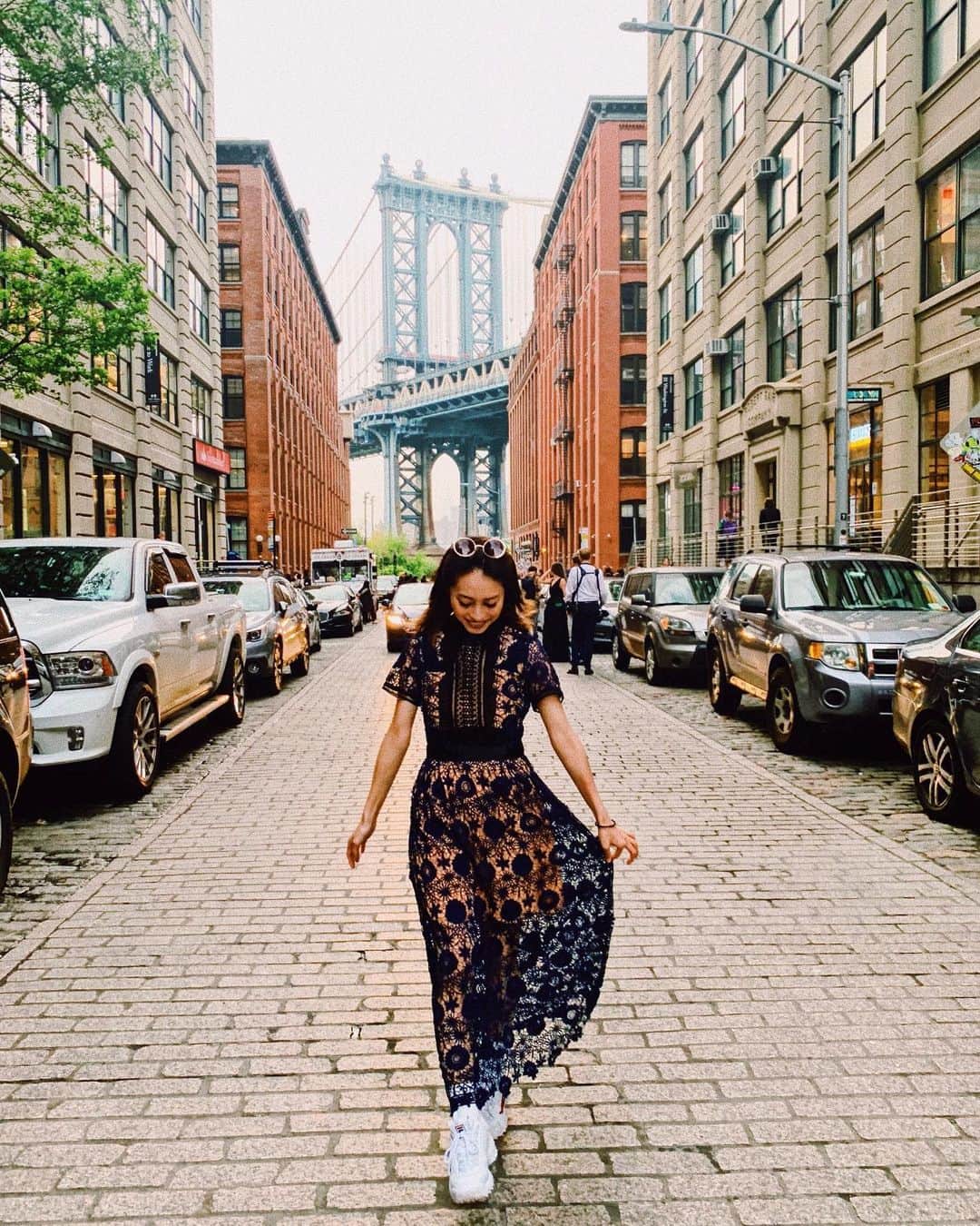 松林裕香さんのインスタグラム写真 - (松林裕香Instagram)「ダンボ🌉 この橋はブルックリンブリッジではなく、 マンハッタンブリッジだよ🙌 去年もここきたけど、 去年よりここで写真撮る人達が増えてた🤳 . #yukajourneyy#旅#海外旅行#旅#女子旅#アメリカ#NY#NewYork#ニューヨーク#ブルックリン#Brooklyn」5月10日 8時35分 - yukapiano_