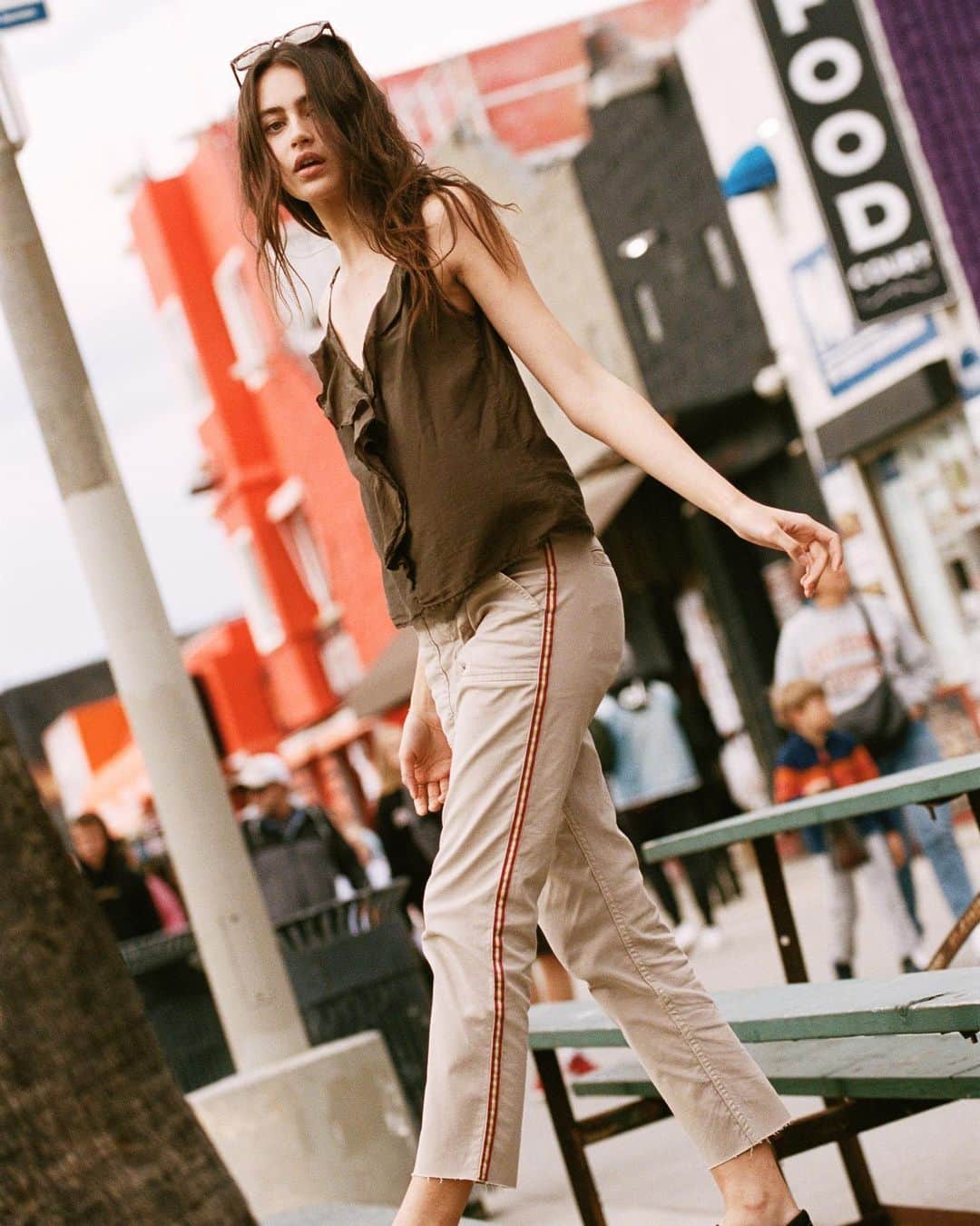 グラハム&スペンサーさんのインスタグラム写真 - (グラハム&スペンサーInstagram)「The only styles you need....new arrivals are here 🌴💛 . . . . . #velvetla #laidbackchic #velvetinterlude #elevatedstaples #invelvet」5月10日 8時55分 - velvettees