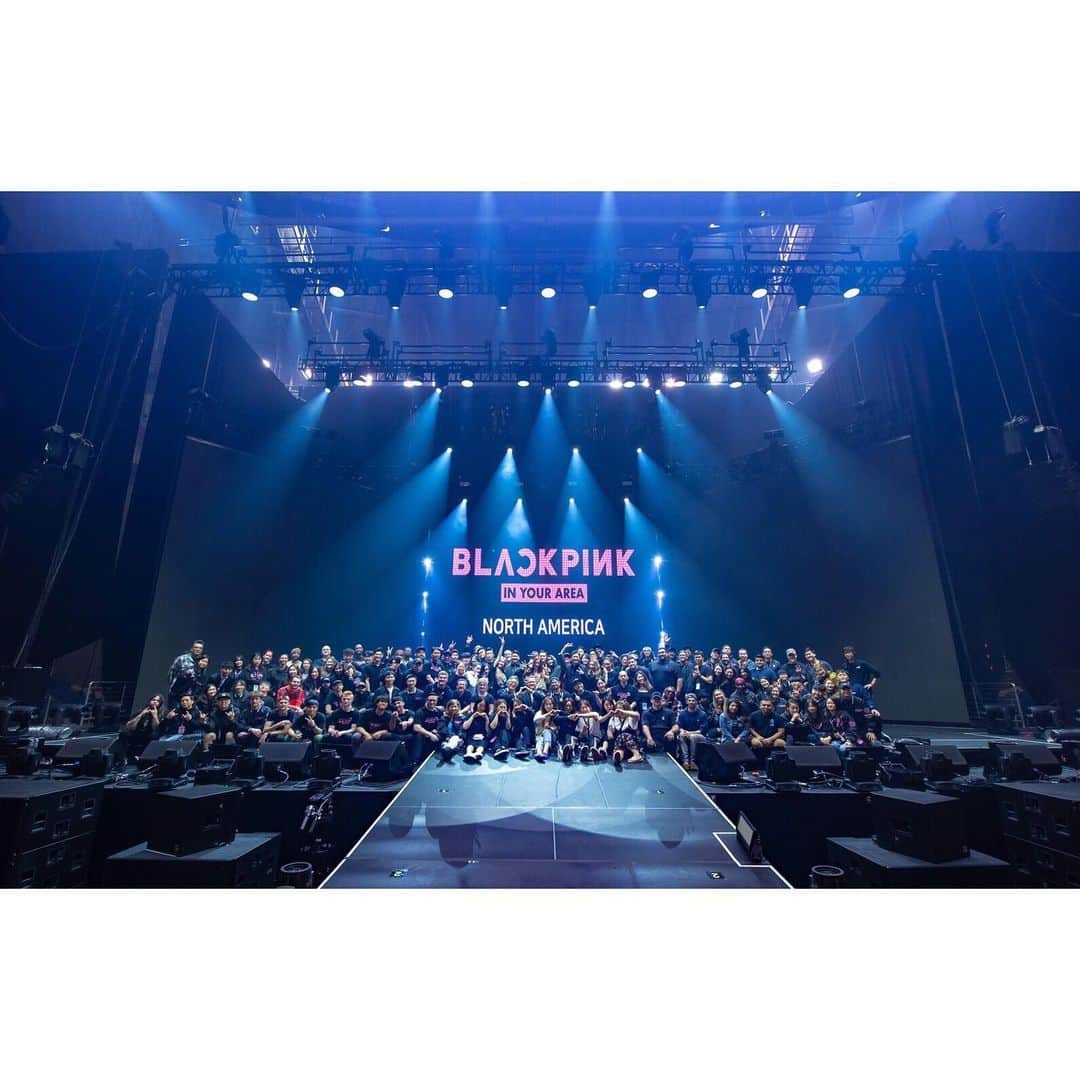 BLACKPINKさんのインスタグラム写真 - (BLACKPINKInstagram)「Thank you Fort Worth for making the last night of our North America tour so memorable 🖤 You guys are amazing 💕 ⠀⠀⠀ #BLACKPINK #블랙핑크 #BLACKPINK2019WORLDTOURwithKIA #INYOURAREA #FORTWORTH #YG」5月10日 9時00分 - blackpinkofficial
