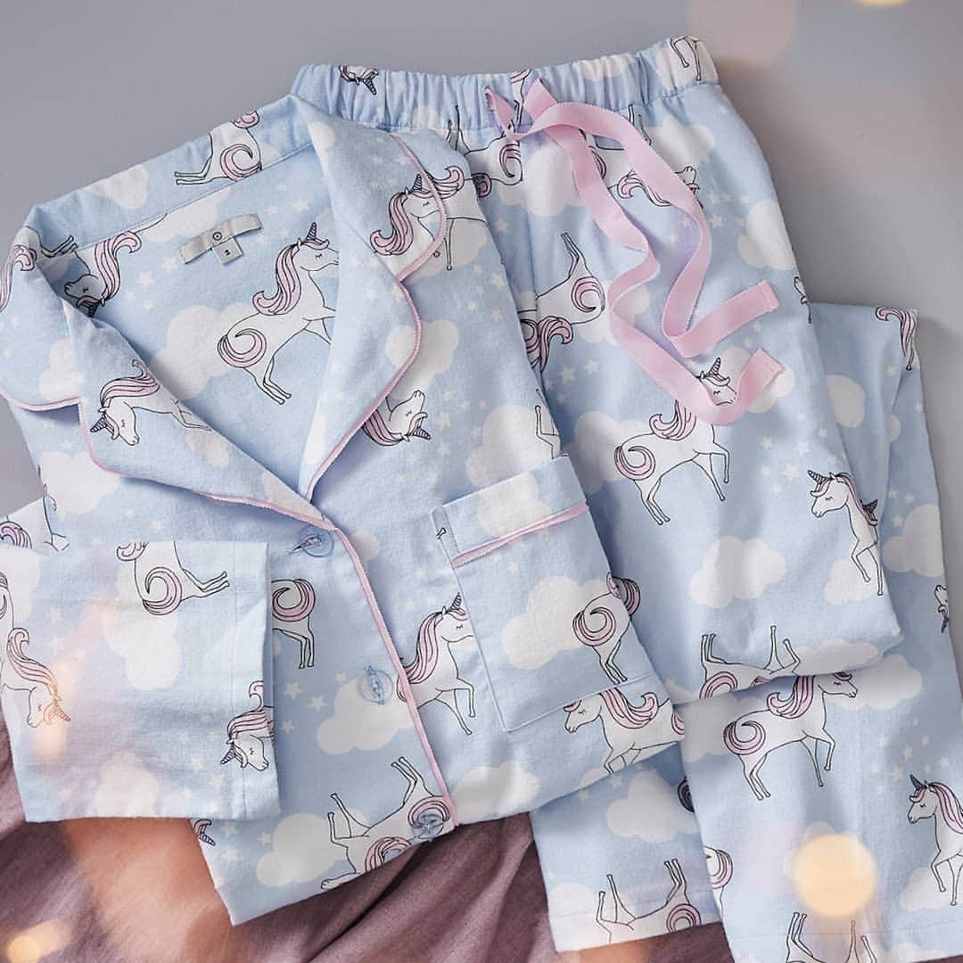 Target Australiaさんのインスタグラム写真 - (Target AustraliaInstagram)「Sleep easy in our warm and cosy flannelette PJ's. Buy 1, get the 2nd half price on women's sleepwear.  Exclusions apply. Offer ends 15th May ❤️🎯 #winterspell #targetaus #targetauswomen」5月10日 9時18分 - targetaus