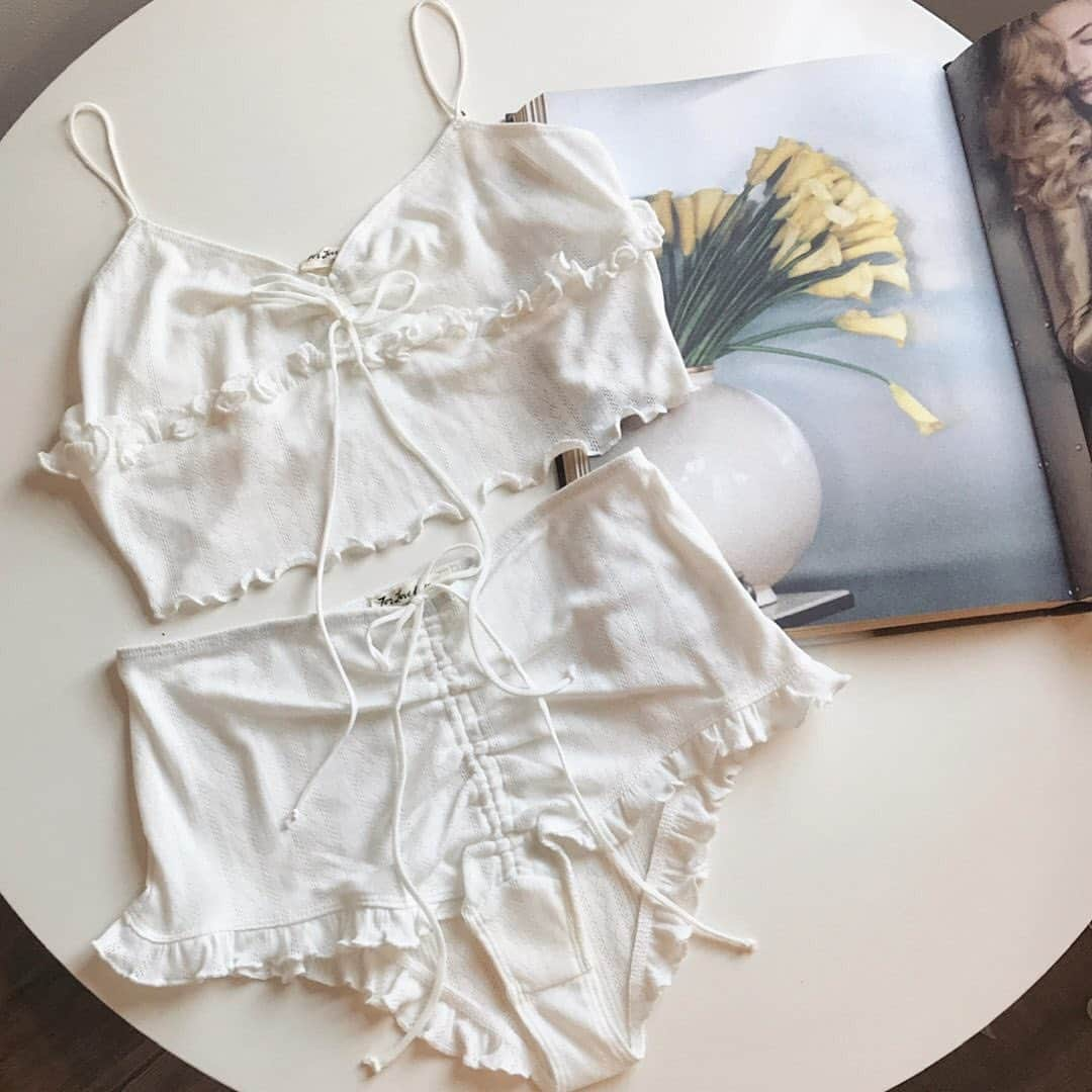 For Love & Lemonsさんのインスタグラム写真 - (For Love & LemonsInstagram)「The Cream Puff Cami and Sleep Short make it feel like Sunday on a Thursday #summer19」5月10日 9時19分 - forloveandlemons