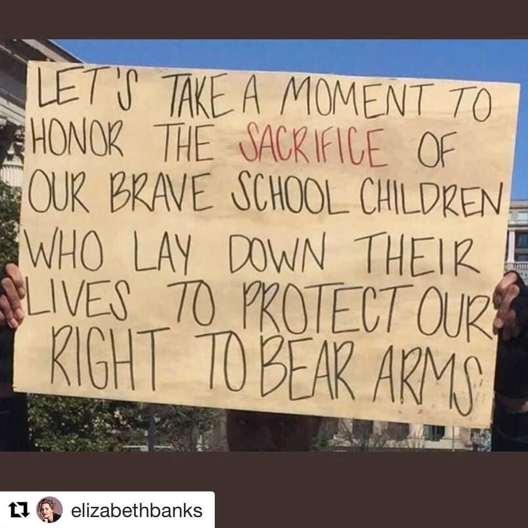 ビリー・エイチュナーさんのインスタグラム写真 - (ビリー・エイチュナーInstagram)「Text ACT to 644-33 to join @everytown and @momsdemand because guns are the 2nd leading CAUSE OF DEATH FOR TEENS AND CHILDREN in America after car accidents. #enough #gunsense (to whoever made this poster, I salute you) / Thanks to @elizabethbanks and @mmcnearney for posting this.」5月10日 9時56分 - billyeichner