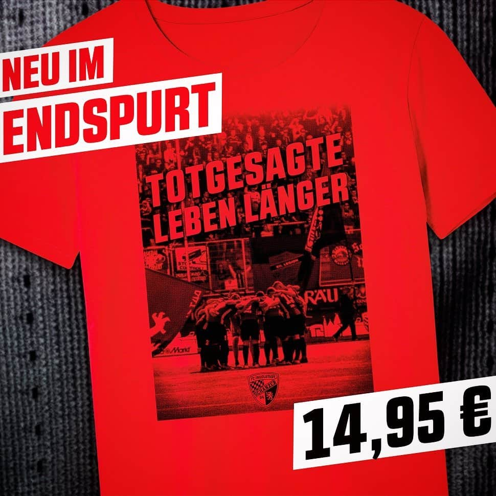 FCインゴルシュタット04さんのインスタグラム写真 - (FCインゴルシュタット04Instagram)「⚫️🔴 KLARES ZIEL - KLARE BOTSCHAFT ⚫️🔴 #Totgesagtelebenlänger 👊 Pünktlich zum #Schanzer #Heimspiel ab Sonntag im Fanshop 👀 🛒🎁 Wer braucht dieses Shirt⁉️😍 . . #UnsereSchanz #zamrückrunde #gemeinsam #shirt #instaoutfit #ootd #fussball #football #soccer #tshirt #Schwarzrot #einZiel #Klassenerhalt #Ingolstadt #abstiegskampf #FCID98 #immerweiter」5月10日 20時47分 - dieschanzer