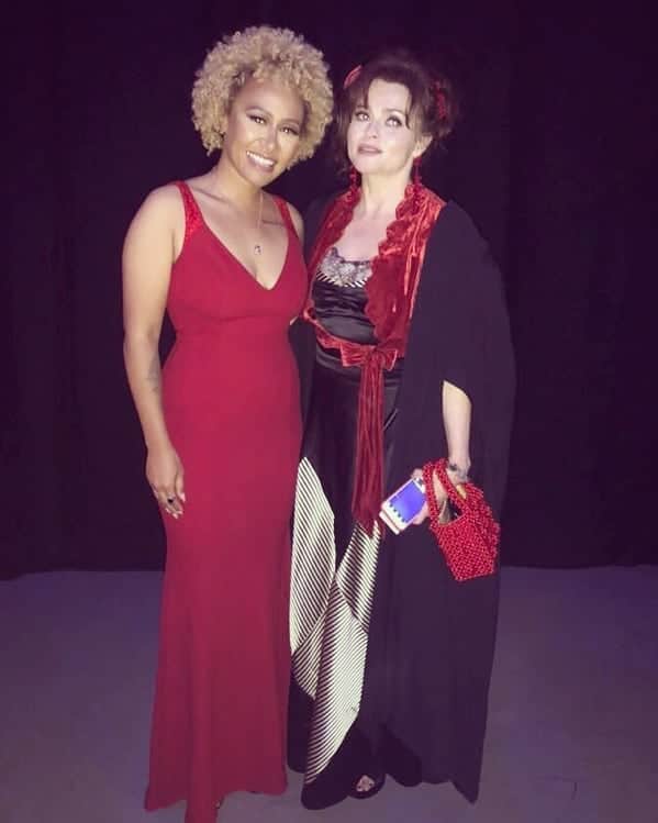 Emeli Sandéのインスタグラム：「honoured to have performed at the #savethechildren centenary gala last night. A wonderful evening! It was so lovely to bump into Helena Bonham Carter ...I admire this woman so much! Naturally we spoke about Frida x」