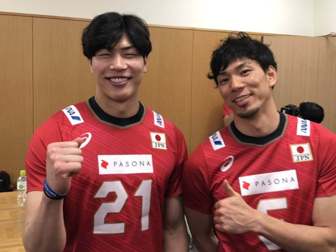 TBSバレブーさんのインスタグラム写真 - (TBSバレブーInstagram)「🏐バレーボール男子日本代表🇯🇵 始動会見&公開練習が行われました‼️ 「東京五輪まであと1年、今年は非常に重要な年になる❗」とどの選手も口にしていたのが印象的でした✨  今年は、ネーションズリーグ、アジア選手権、W杯と国際大会を戦っていきます👍 世界の強豪相手にどんなプレーを見せてくれるのか注目です👀🎶 #バレーボール #東京五輪」5月10日 20時12分 - tbs.volleyboo