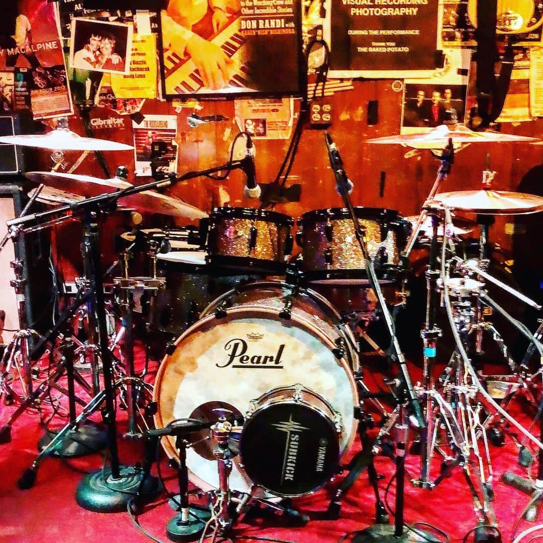 シェーン・ガラースさんのインスタグラム写真 - (シェーン・ガラースInstagram)「Tonight’s rig! @bakedpotatojazzclub @jeffkollman @petegriffinbass @jefferymarshall  @pearl_drums @pearl.drums.jp @zildjiancompany @vicfirth @remopercussion @canopusdrums @jhaudio @drumlads #pearl #zildjian #vicfirth #remo #canopusdrums #drums #drummer #drummers #drumming #drumstagram #drumlads #drumsharing」5月10日 12時23分 - shanegaalaasofficial