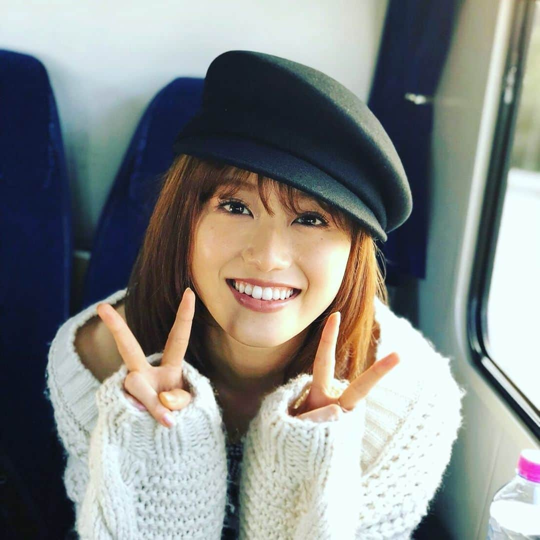 守屋茜さんのインスタグラム写真 - (守屋茜Instagram)「今日は3rdアニラ２日目！！今日もあかねんを応援しましょう✨ #守屋茜1st写真集 #かなりエモい #私のモナコ #3rdアニラ #日本武道館」5月10日 12時24分 - moriyaakane1st