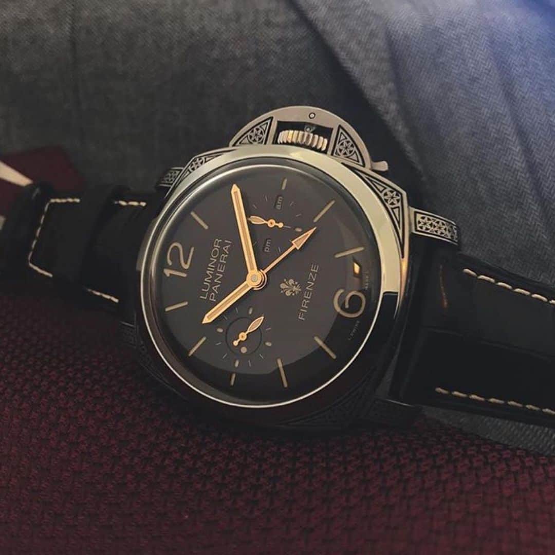 パネライのインスタグラム：「A gorgeous example of the #Panerai look taken to another level. This is the #PAM701 47mm Titanium Firenze Tourbillon with brown dial and engraved Luminor Case. . This is powered by the in-house P.2005 Tourbillon movement with the patented Tourbillon cage that rotates every 30 seconds instead of the typical minute. . You will notice a little@for on the dial that rotates marching the Tourbillon cage. Pic by buddy @swisswatches #paneraicentral」