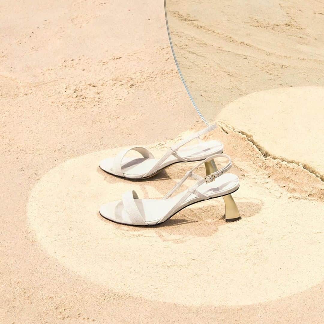 CHARLES & KEITH JAPAN CHARLES & KEITHのインスタグラム