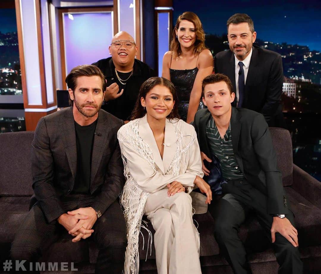 コビー・スマルダーズのインスタグラム：「Nice peeps. Tonight on.. @jimmykimmel @jimmykimmellive」