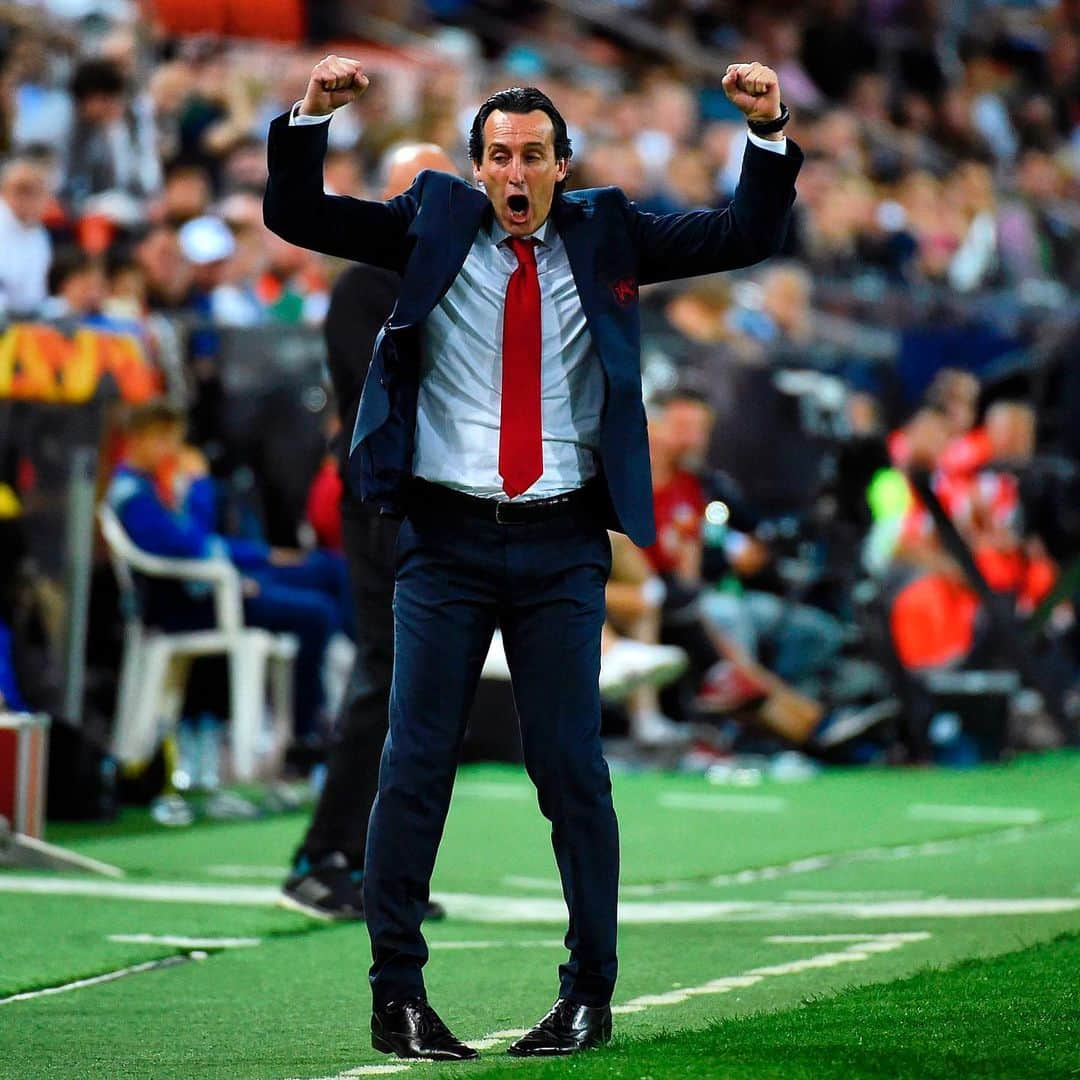 アーセナルFCさんのインスタグラム写真 - (アーセナルFCInstagram)「🇪🇸 Unai Emery is the first-ever coach to reach FOUR Europa League finals! 🔥 #afc #arsenal #arsenalfc #uel #europaleague #emery」5月10日 13時26分 - arsenal