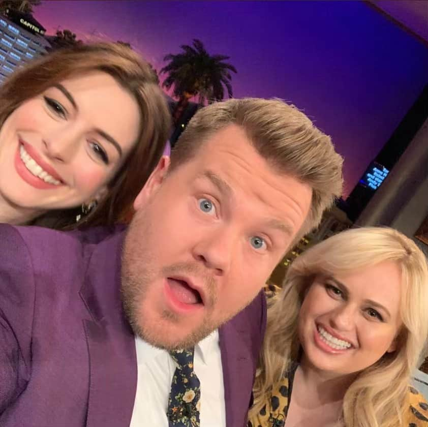 レベル・ウィルソンさんのインスタグラム写真 - (レベル・ウィルソンInstagram)「See us on the @latelateshow tonight...hope you like our little skit! Luckily we all have a background in live theatre!! Love these guys x」5月10日 13時29分 - rebelwilson